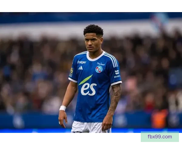 加布里埃尔对阵切尔西高光集锦铁血防守主宰全场关键对抗与制胜瞬间回顾